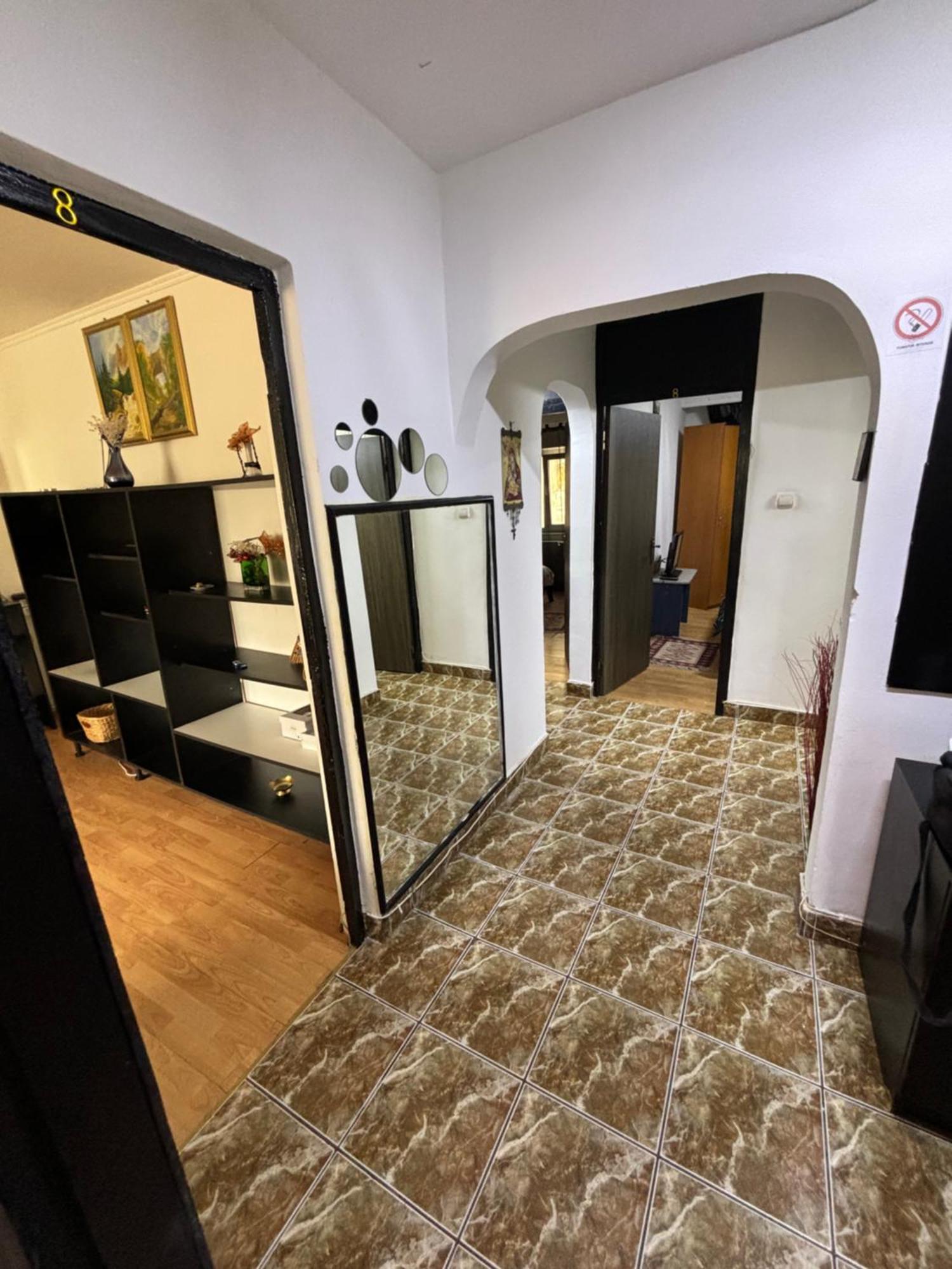 Hypnotic 1 Apartment *