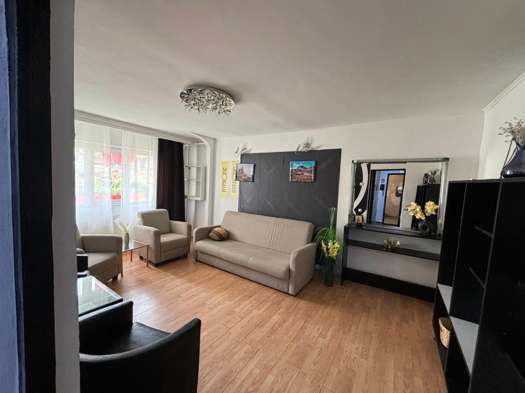Hypnotic 1 Apartment