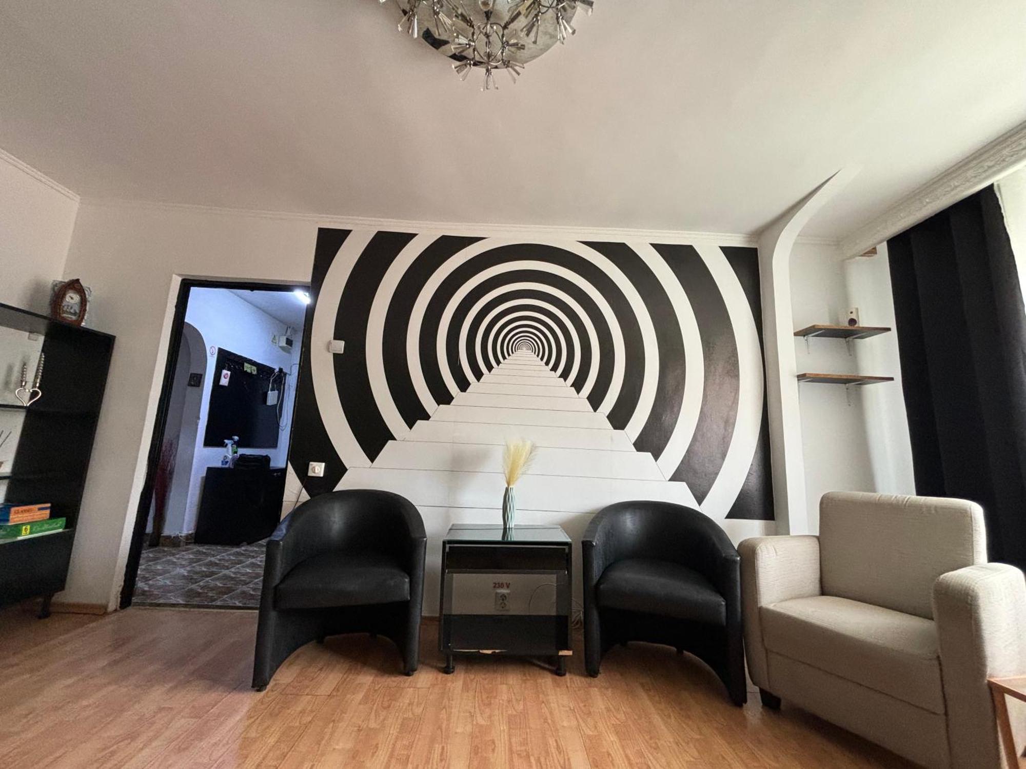 Hypnotic 1 Apartment *